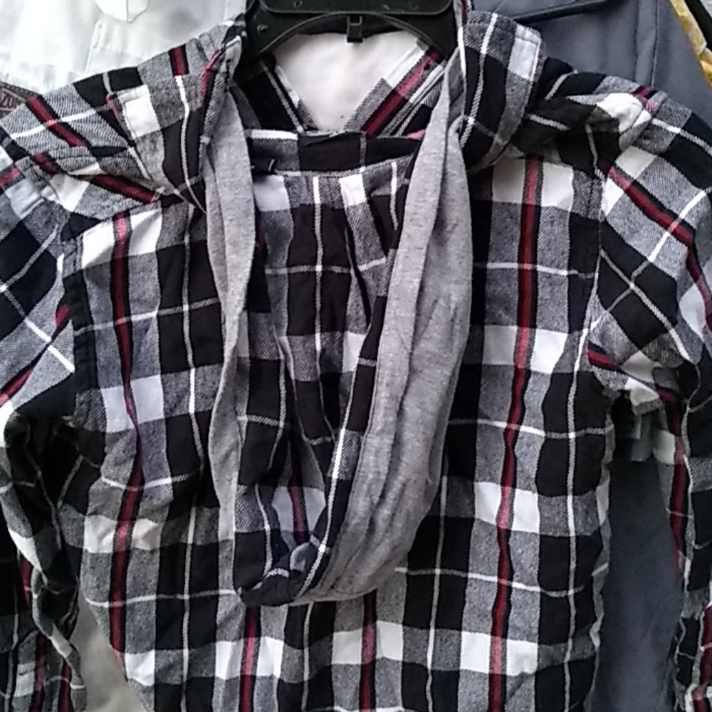 Shirt - Picture 2 of 2
